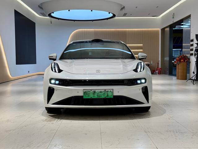 极氪 极氪001 2025 汽车图片 #3