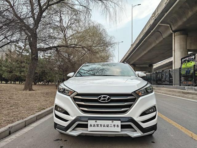 Hyundai Tucson 2016 car image #3