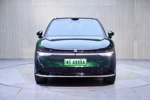 极氪 极氪7X 2024 汽车图片 #3