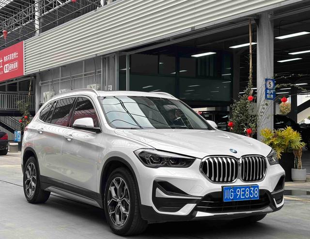 BMW X1 2023 car image #3