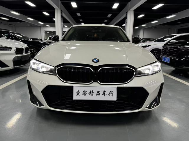 BMW 3 Series 2025 #3 BMW 3 Series 2025 car image #3