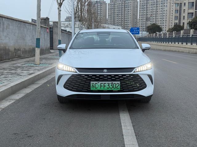 BYD Qin Plus 2025 imagem de carro #3