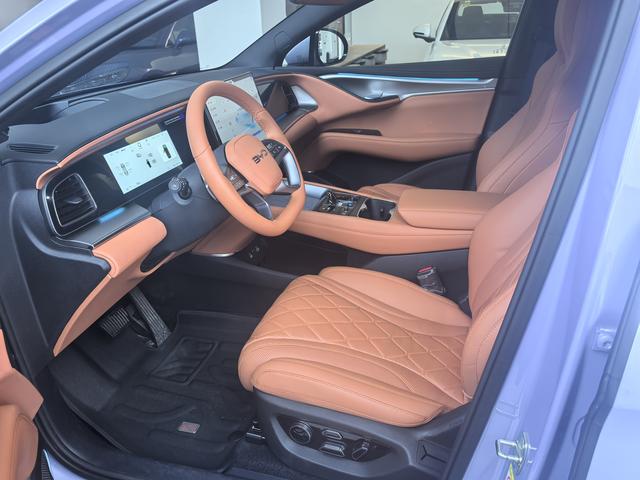 BYD Sea Lion 07 EV 2025 car image #3