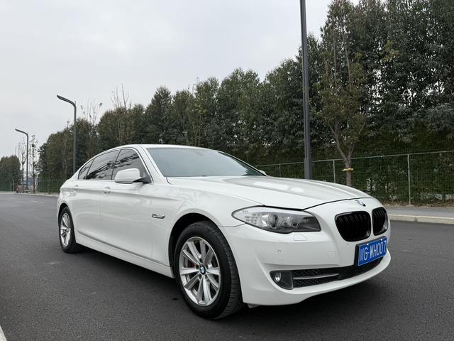 BMW 5 Series 2012 car image #3