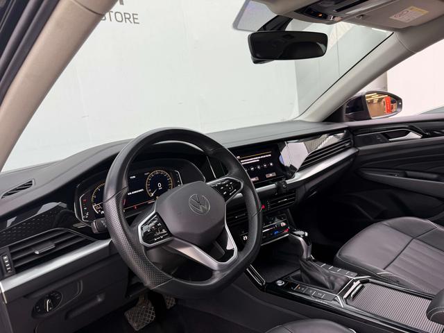 Volkswagen Passat 2023 car image #3