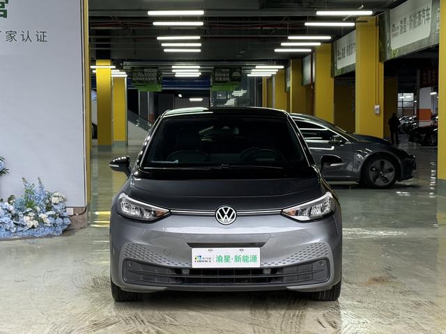Volkswagen ID.3 2024 car image #3