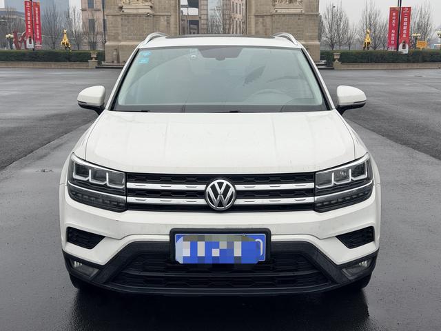 Volkswagen Tharu 2019 car image #3
