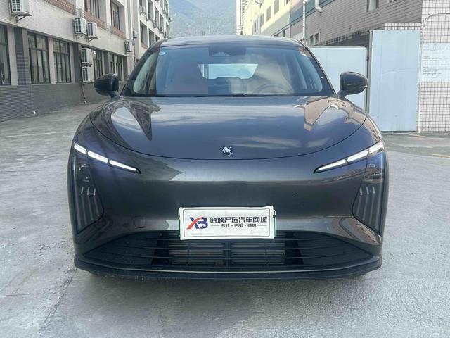 Forthing 2026 car image #3