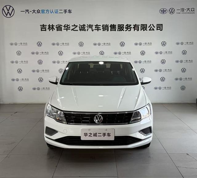 Volkswagen Jetta 2018 immagine di auto #3