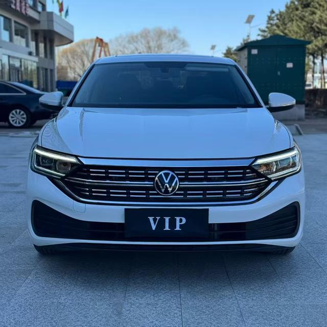 Volkswagen Sagitar 2024 car image #3