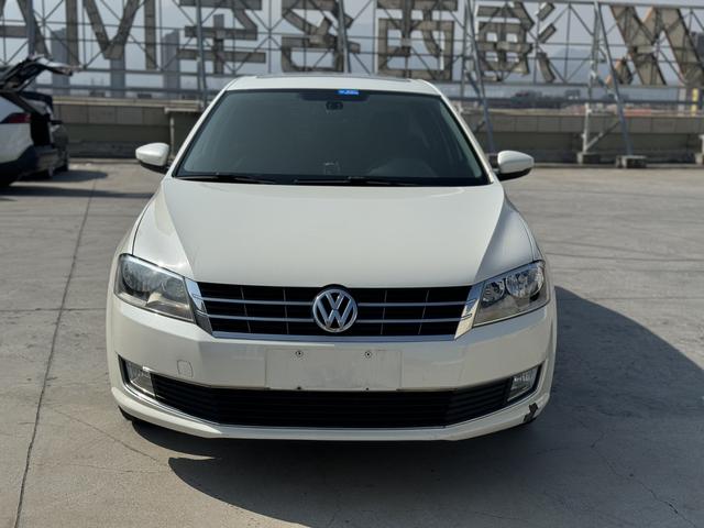 Volkswagen Lavida 2015 car image #3