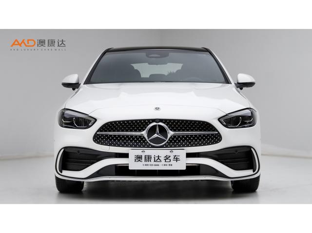 Mercedes-Benz C Class 2024 صورة سيارة #3