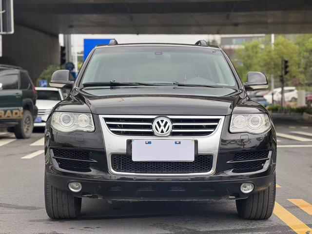 Volkswagen Touareg 2009 car image #3