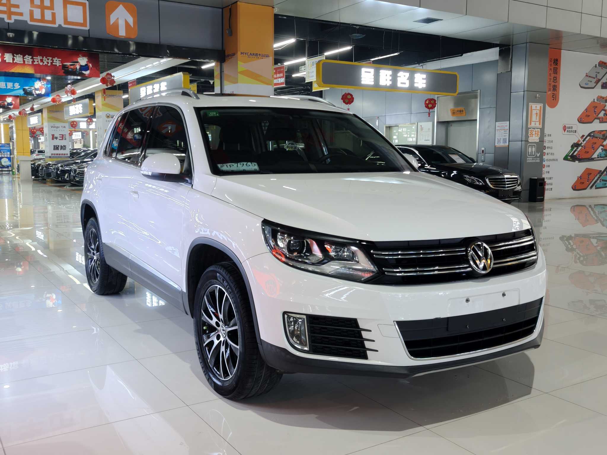 Volkswagen Tiguan 2016 car image #3