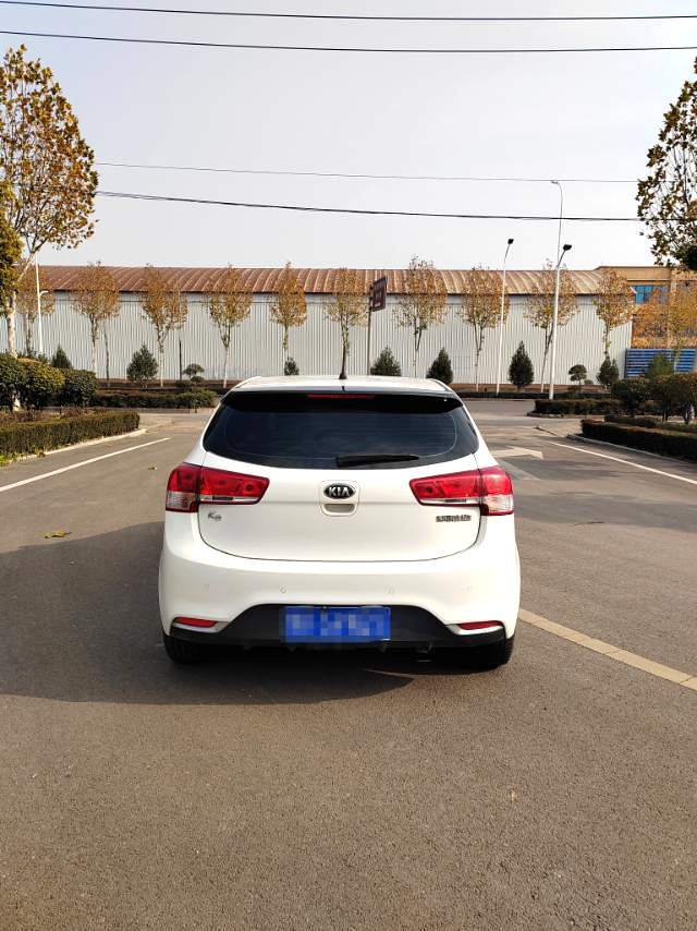 Kia K2 2016 car image #3