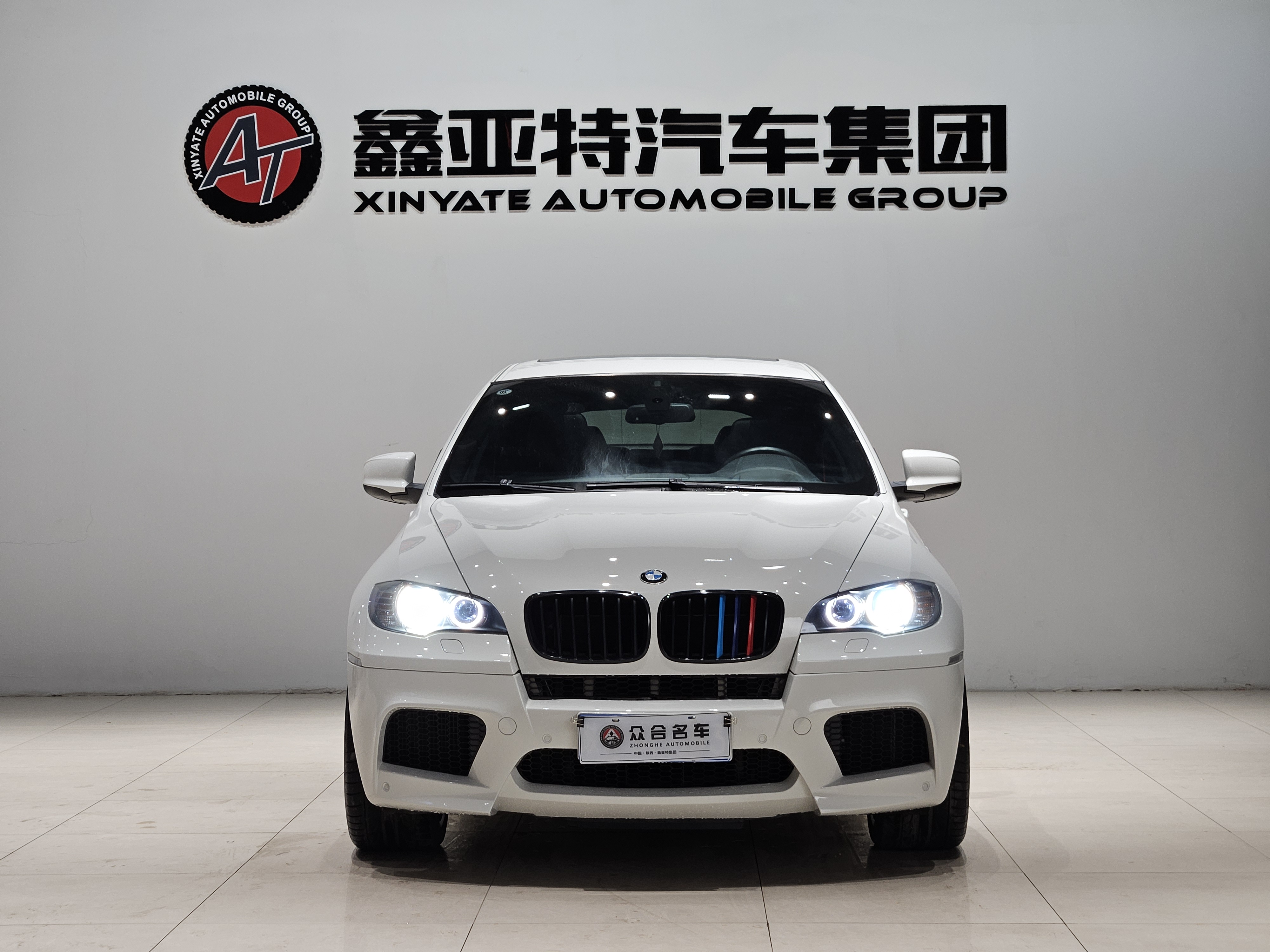 BMW X6 M 2010 immagine di auto #3