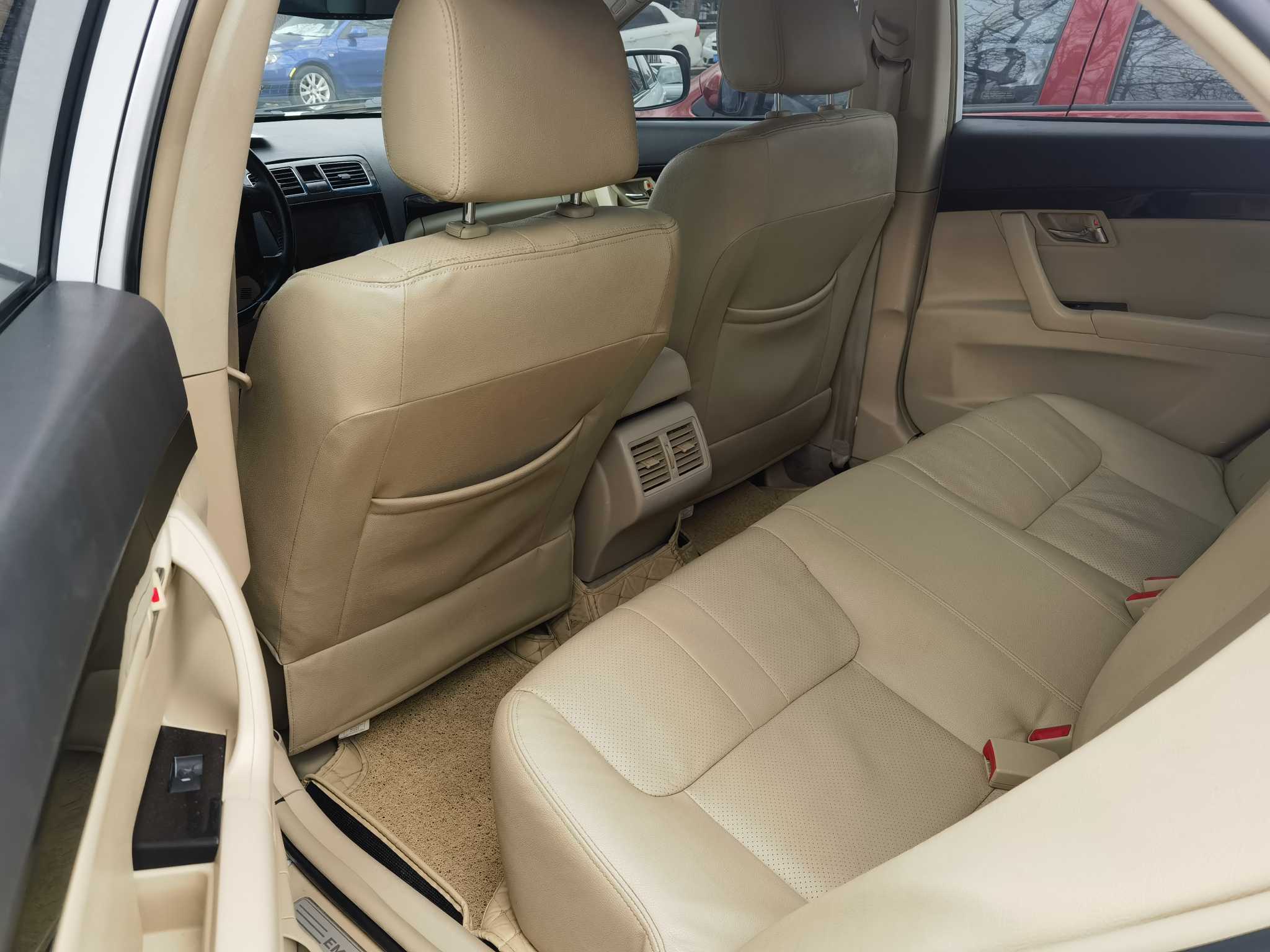 GEELY EC8 2011 car image #3