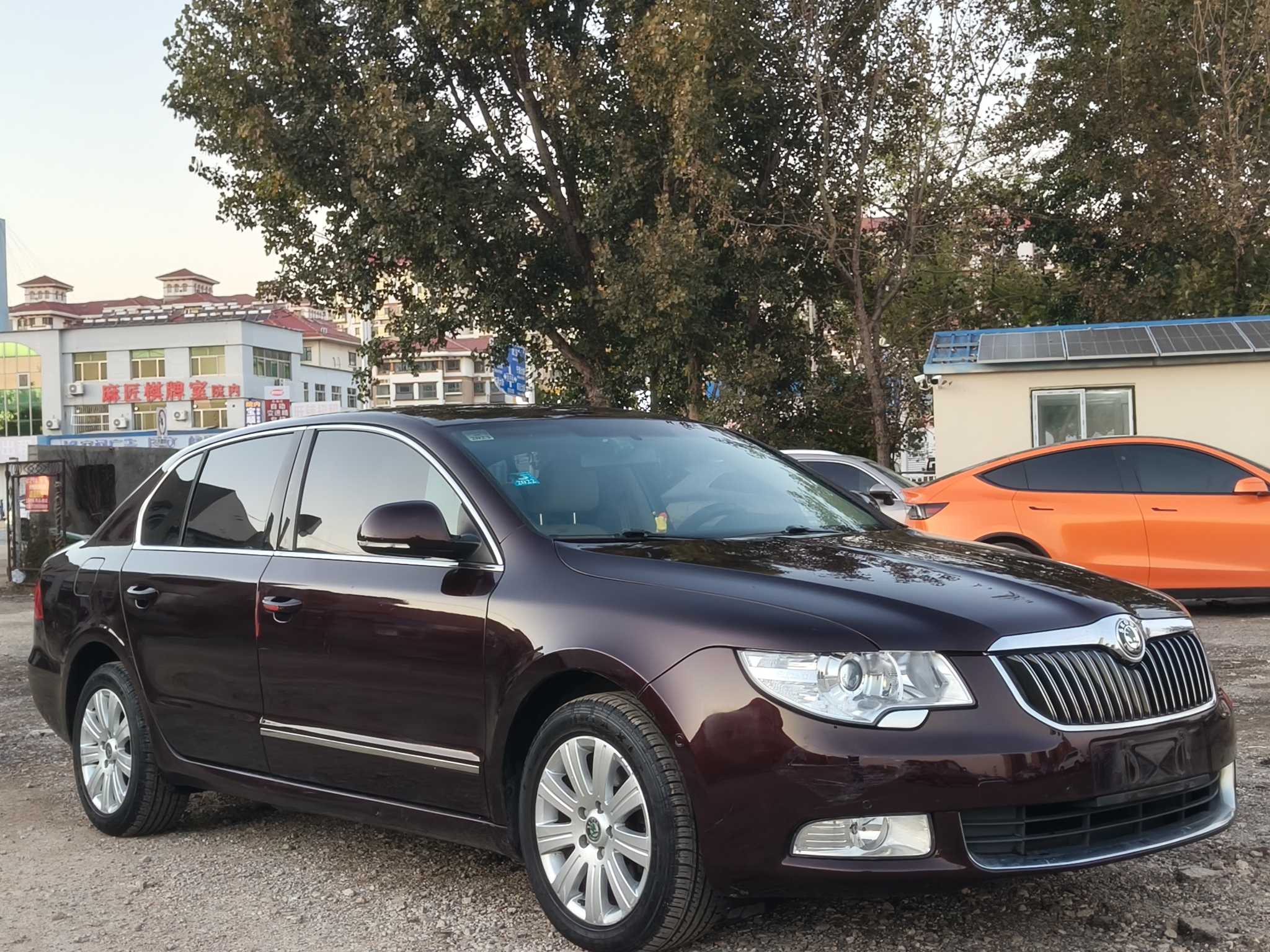 Skoda Superb 2012 imagen de coche #3