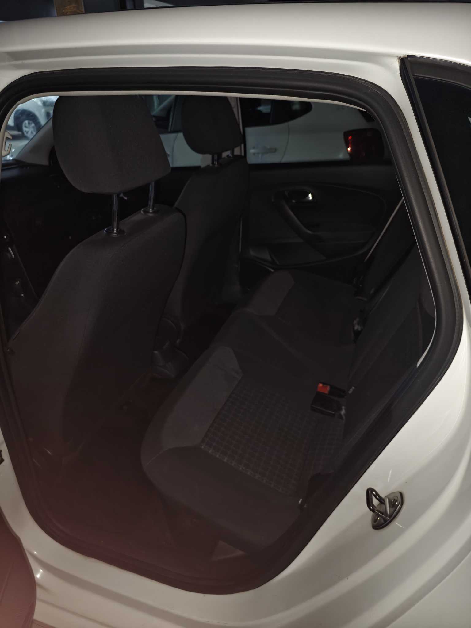 Volkswagen Polo 2016 immagine di auto #3