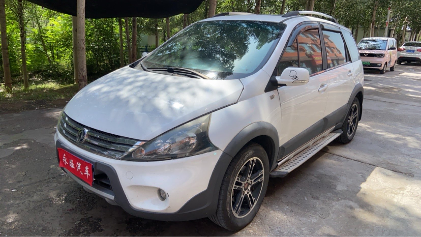 Forthing JOYEAR SUV 2012 car image #3