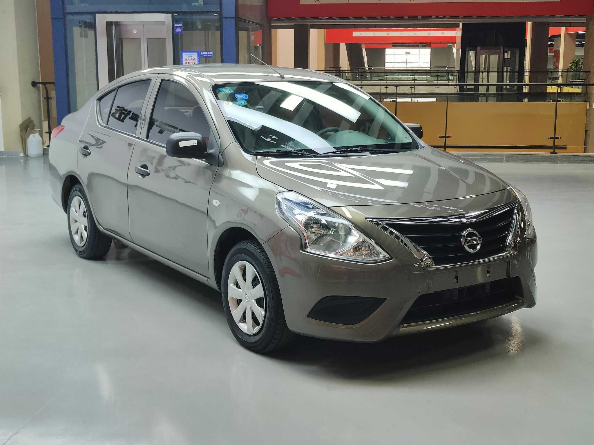 Nissan Sunny 2016 #3 Nissan Sunny 2016 car image #3