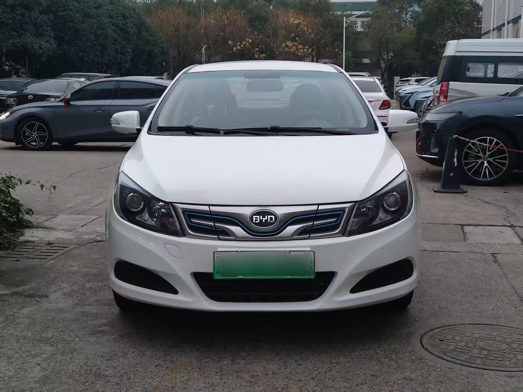 BYD e5 2019 #3 BYD e5 2019 car image #3