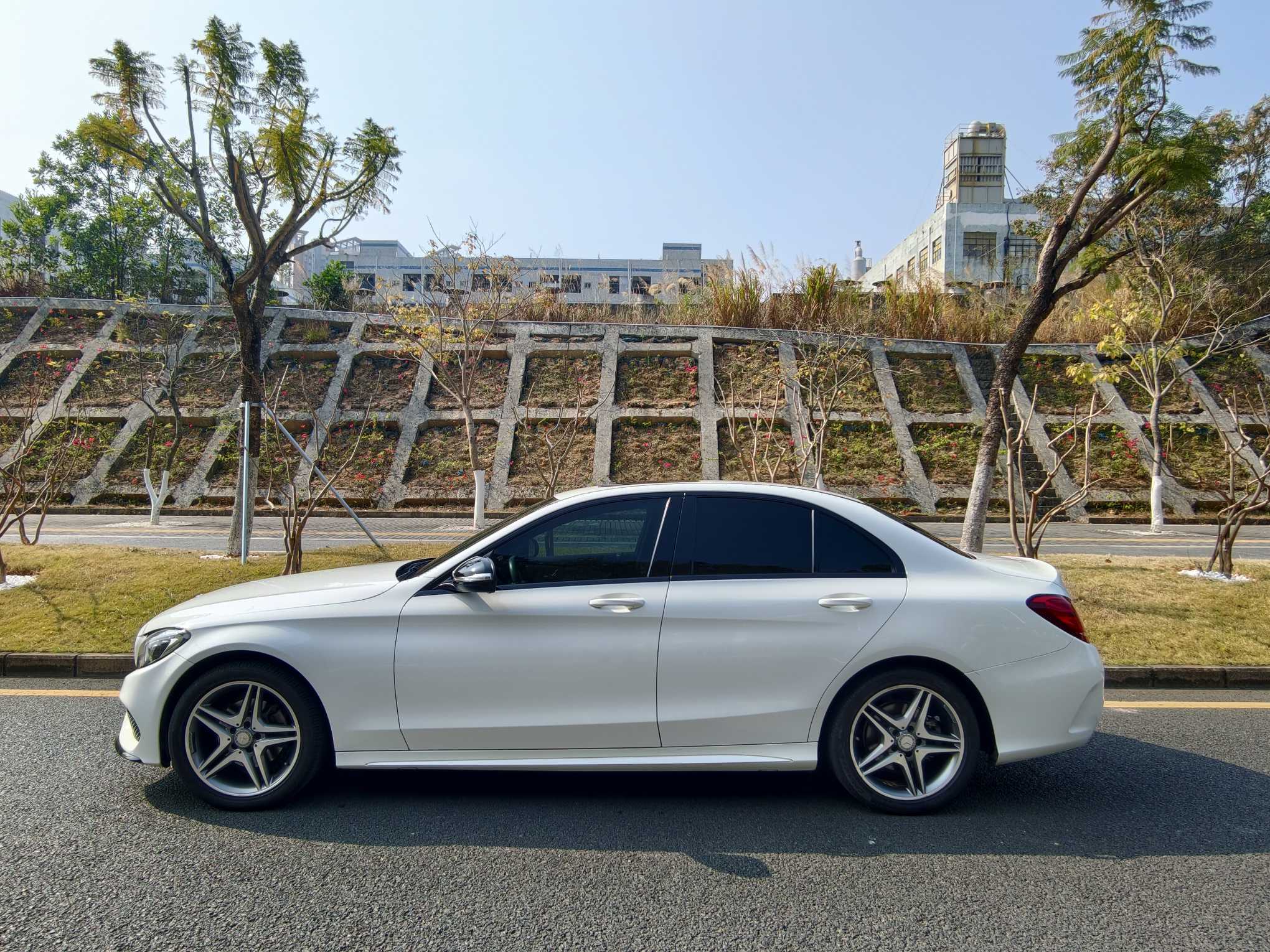Mercedes-Benz C Class 2016 car image #3