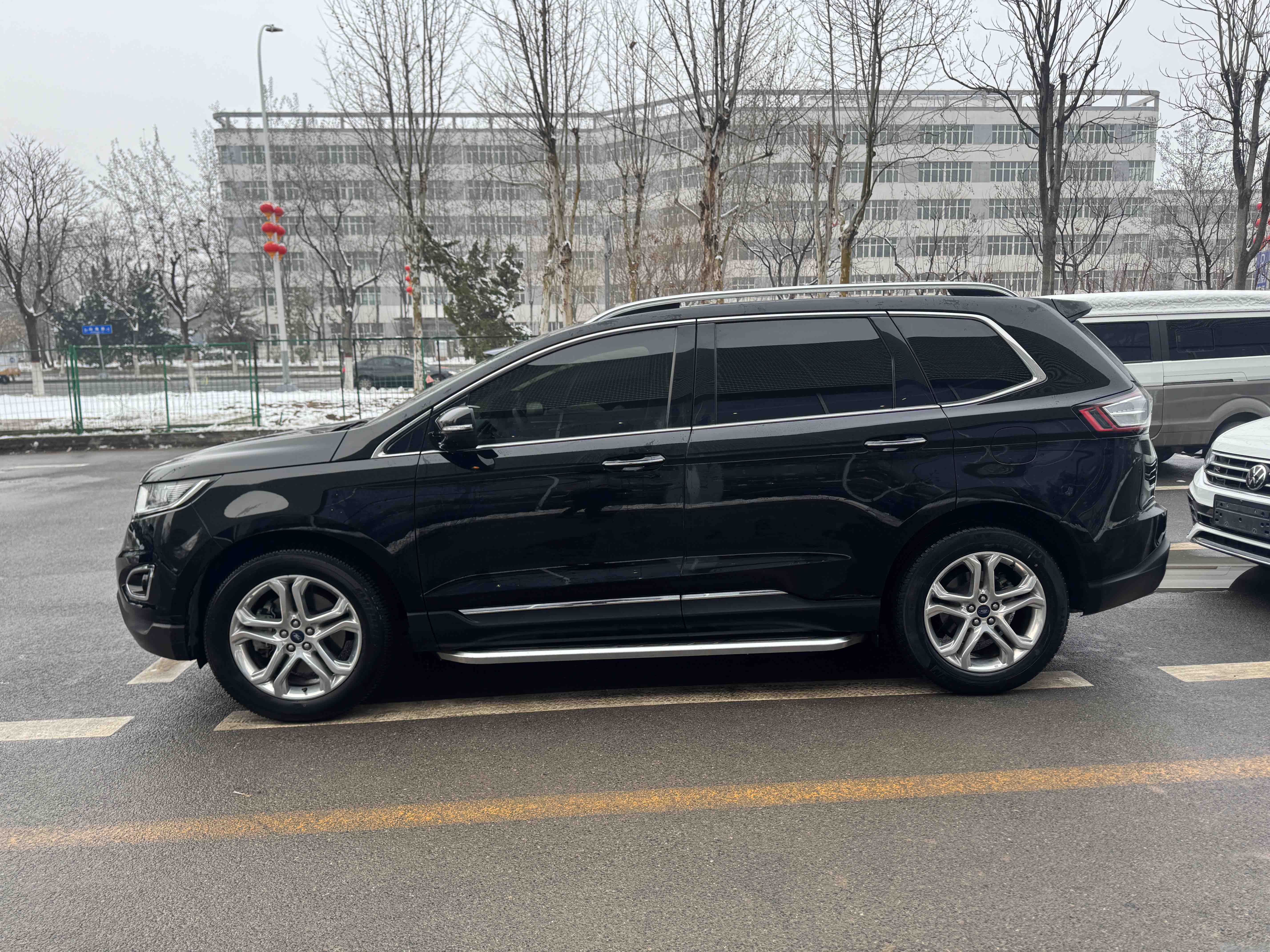 Ford Edge 2017 изображение автомобиля #3