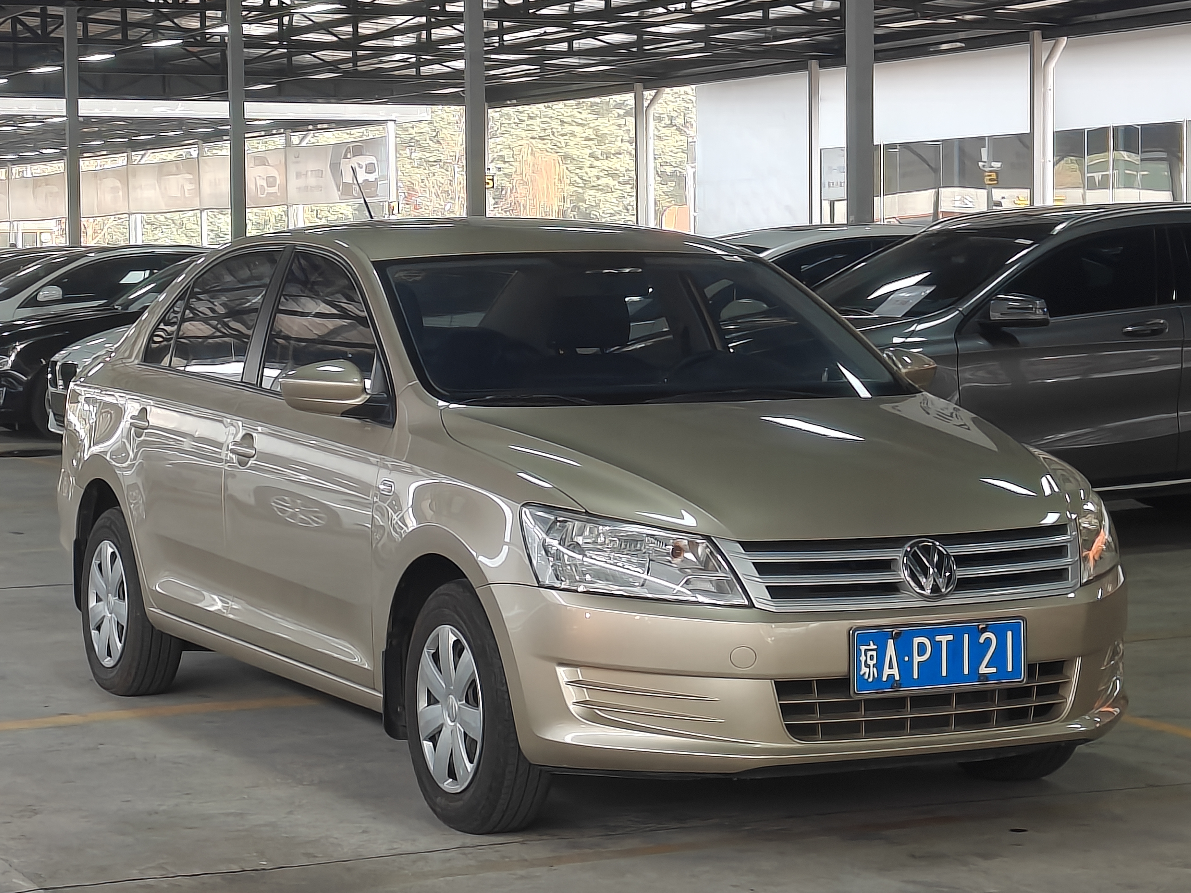 Santana 2014 car image #3