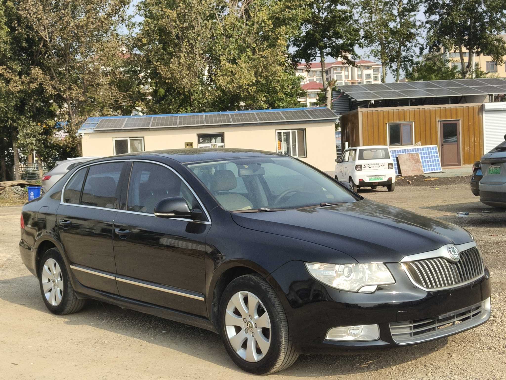 Skoda Superb 2012 صورة سيارة #3