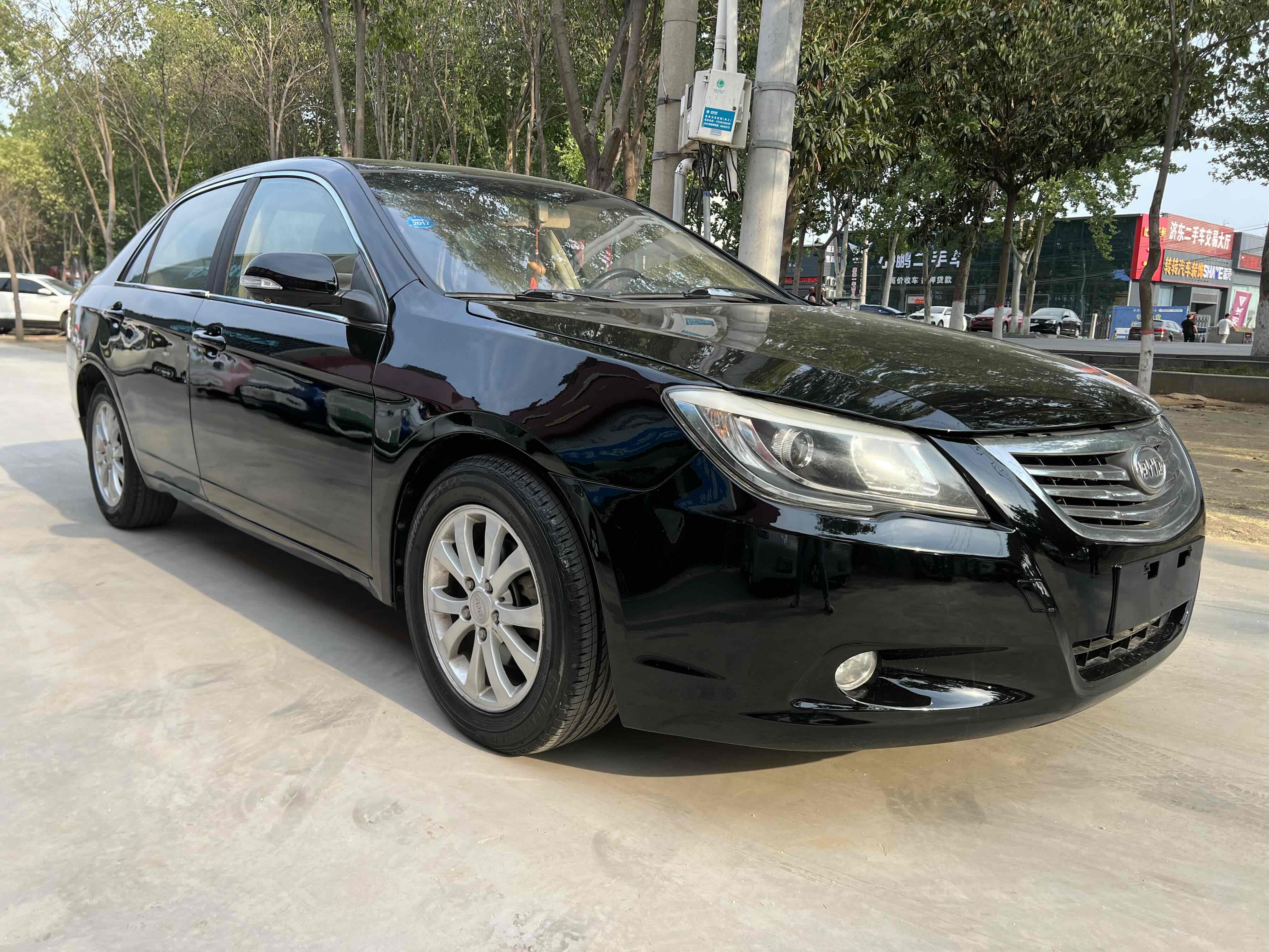 BYD G6 2014 #3 BYD G6 2014 car image #3