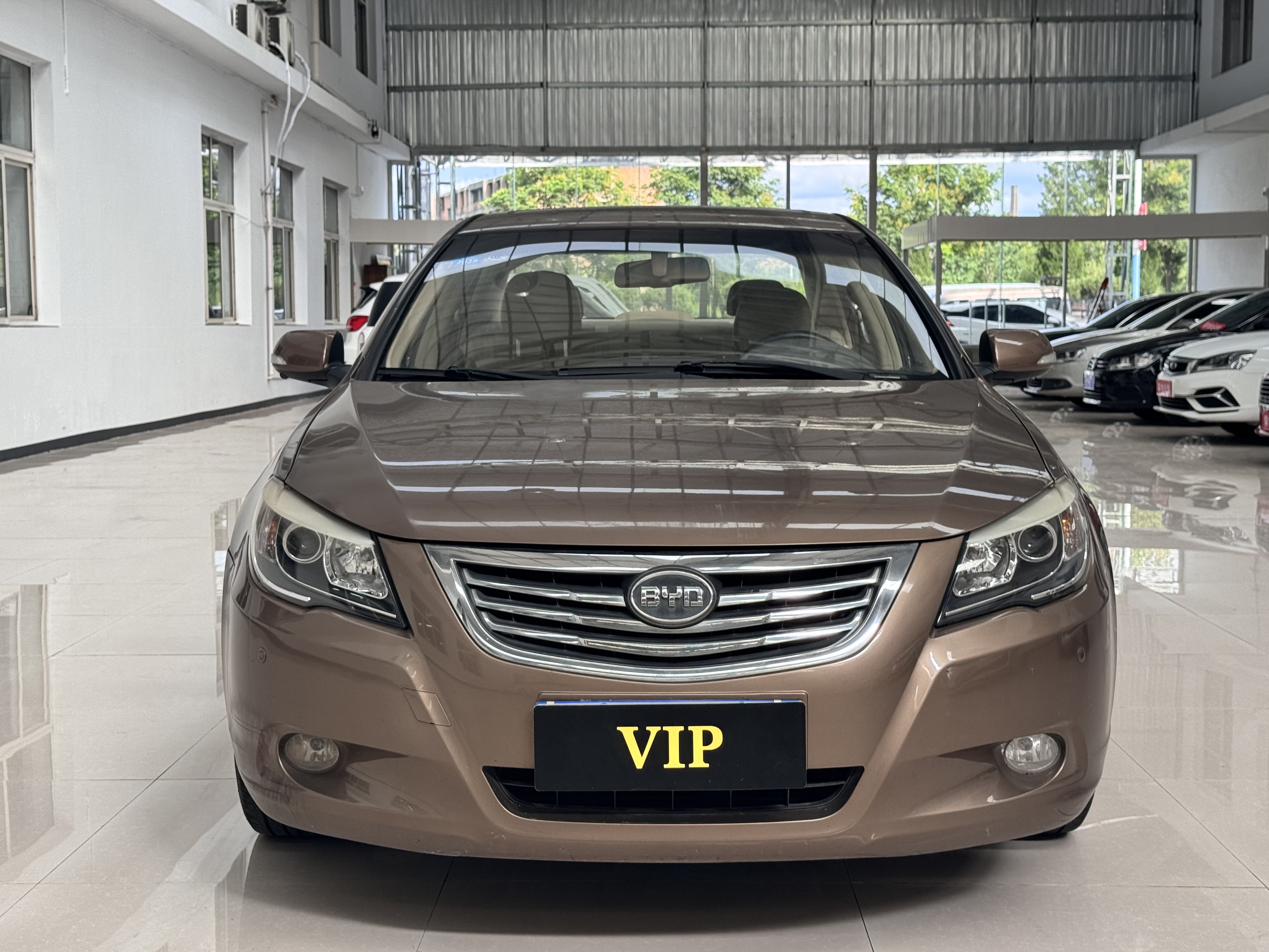 BYD G6 2014 #3 BYD G6 2014 car image #3