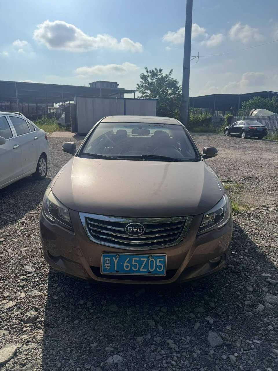 BYD G6 2015 immagine di auto #3