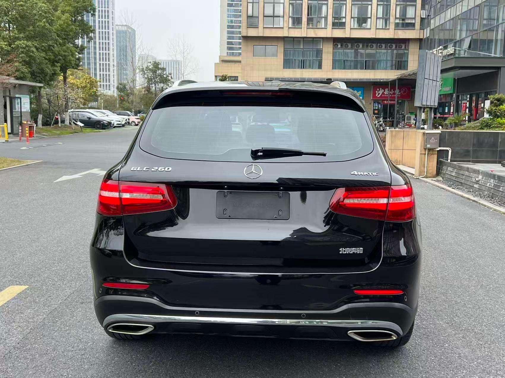 Mercedes-Benz GLC Class 2017 car image #3