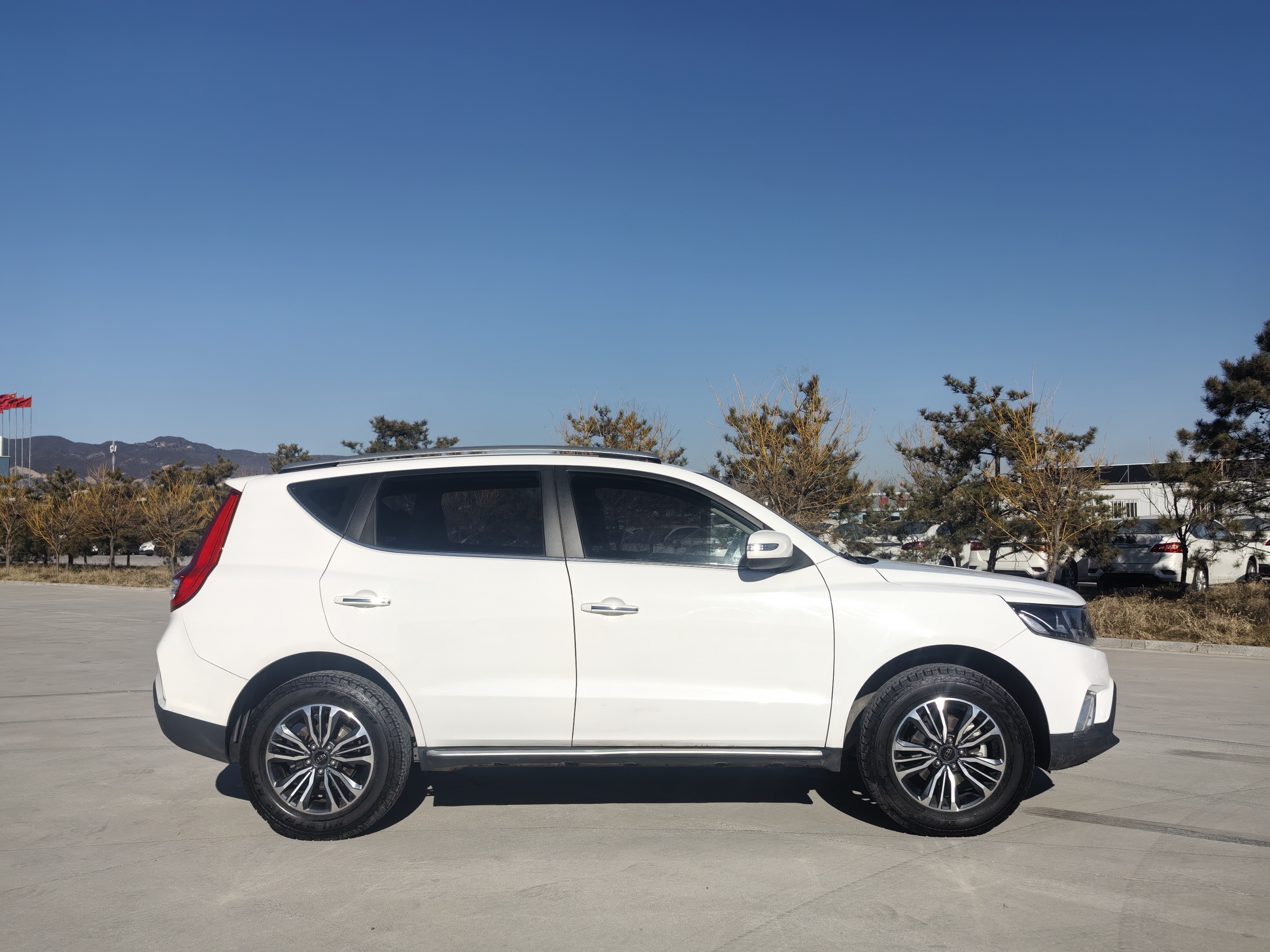 GEELY Vision X6 2017 #3 GEELY Vision X6 2017 car image #3