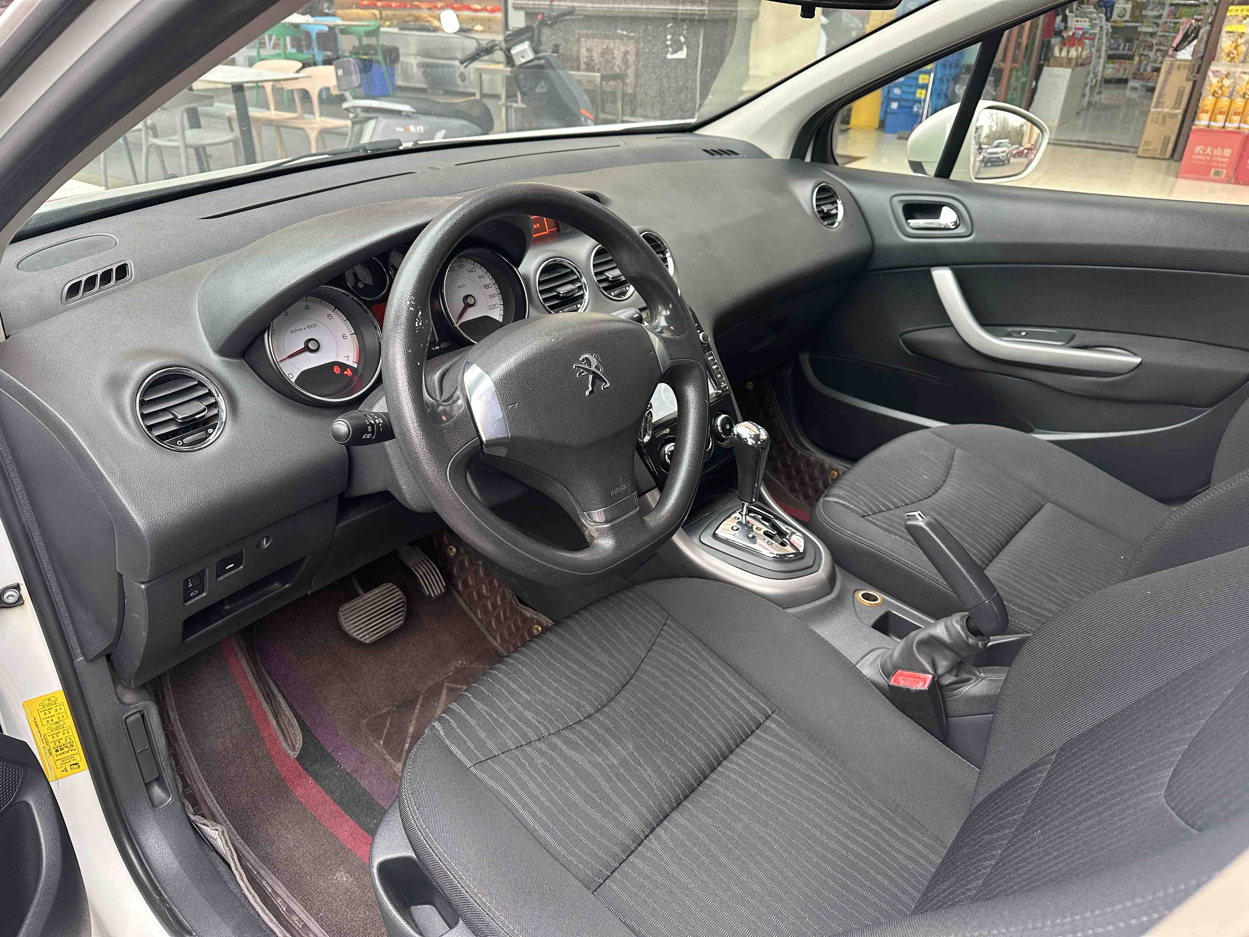 标致 标致408 2013 汽车图片 #3