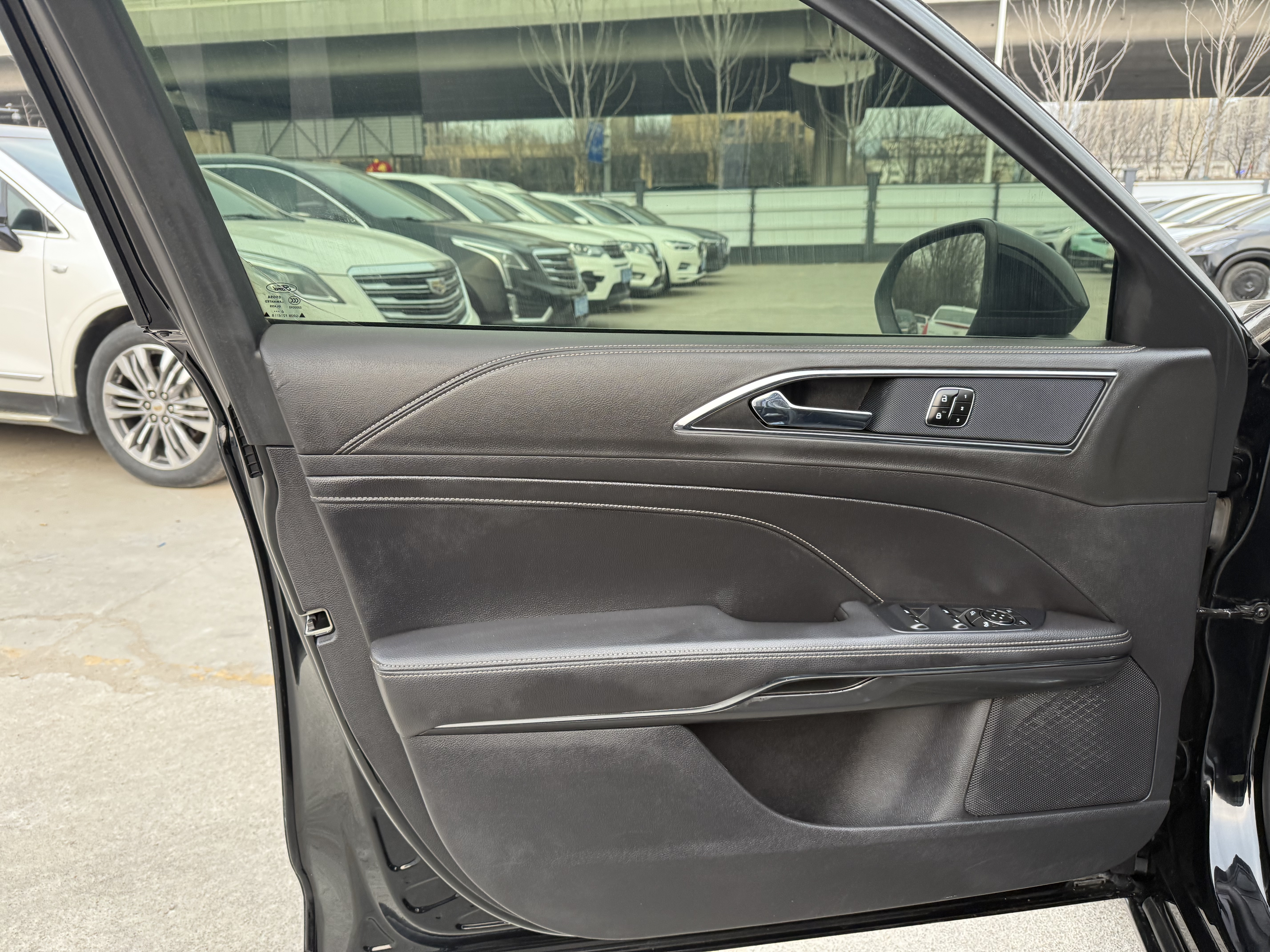 Ford Taurus 2016 car image #3