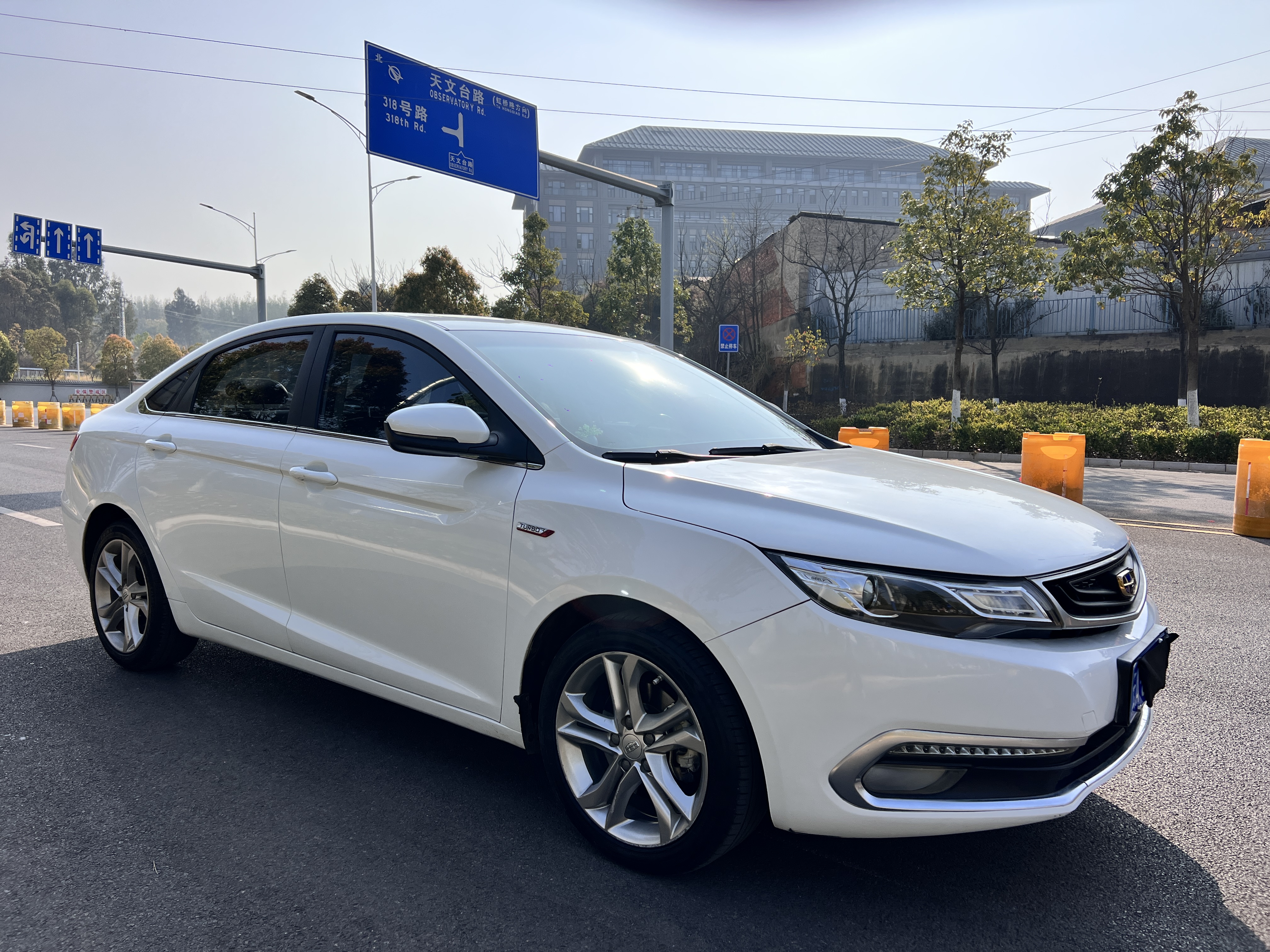 Emgrand GL 2017 #3 Emgrand GL 2017 car image #3