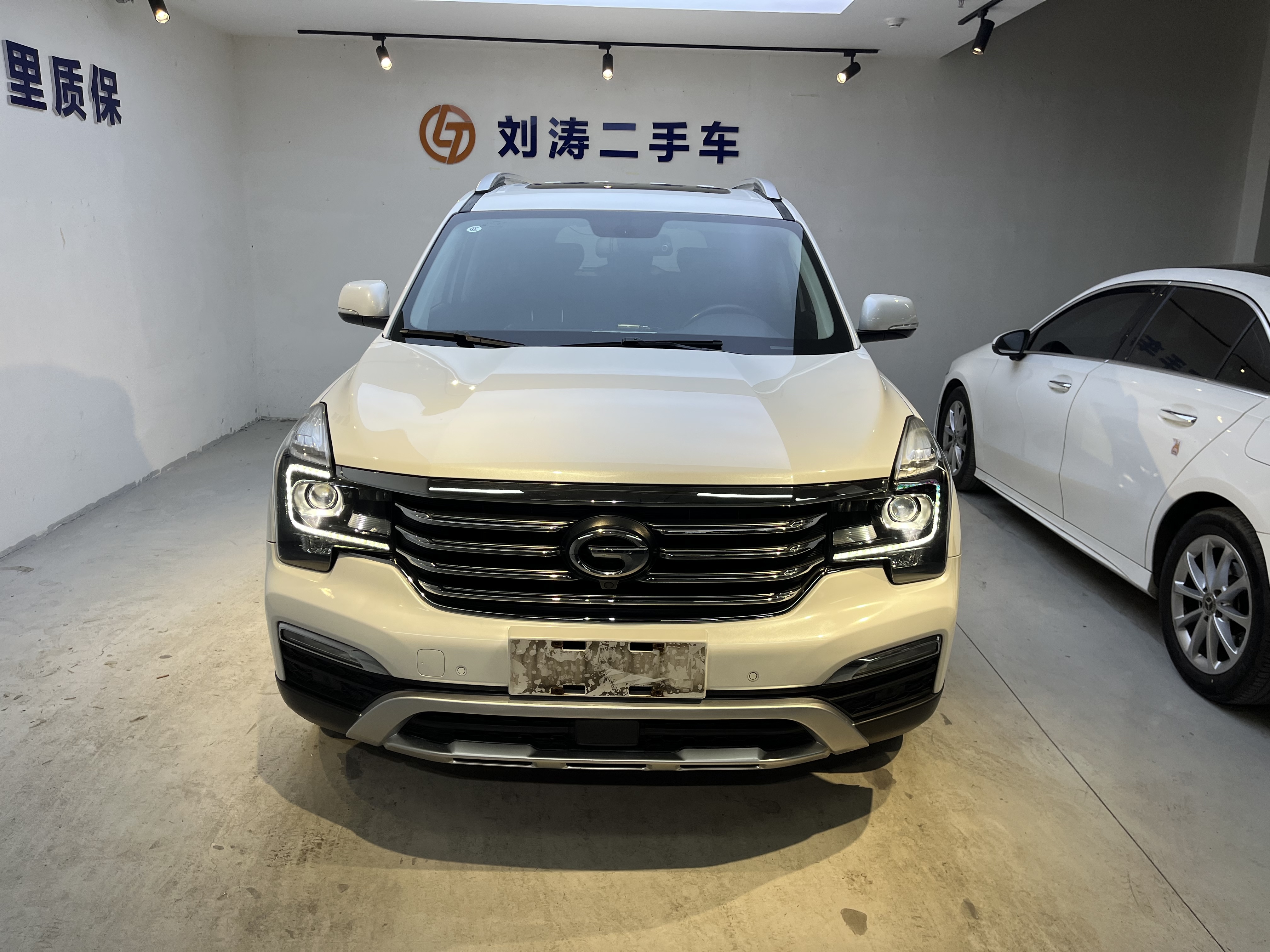 GAC Trumpchi GS8 2019 car image #3