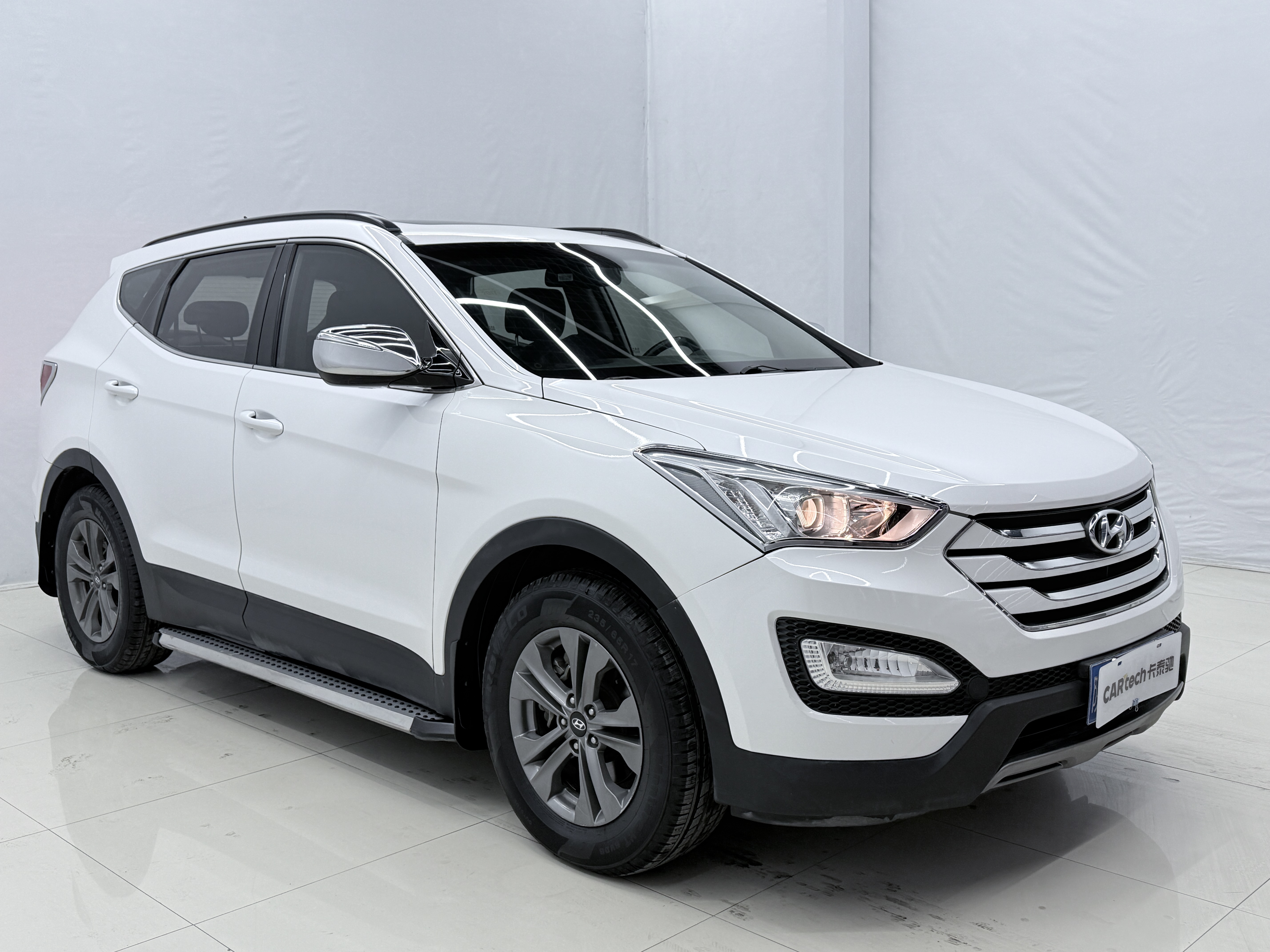 Hyundai Santa Fe 2015 car image #3