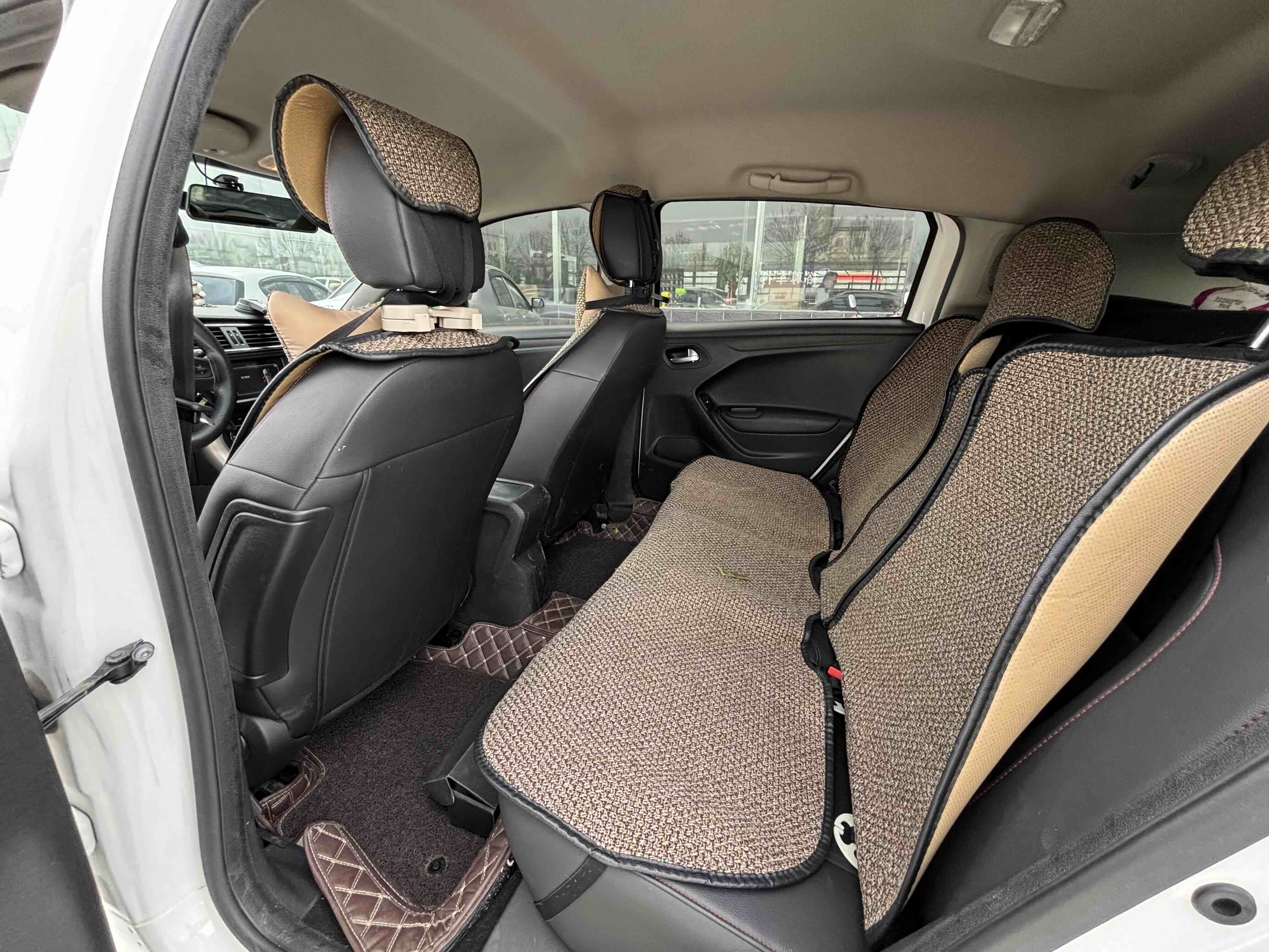 Citroen C3-XR 2018 #3 Citroen C3-XR 2018 car image #3