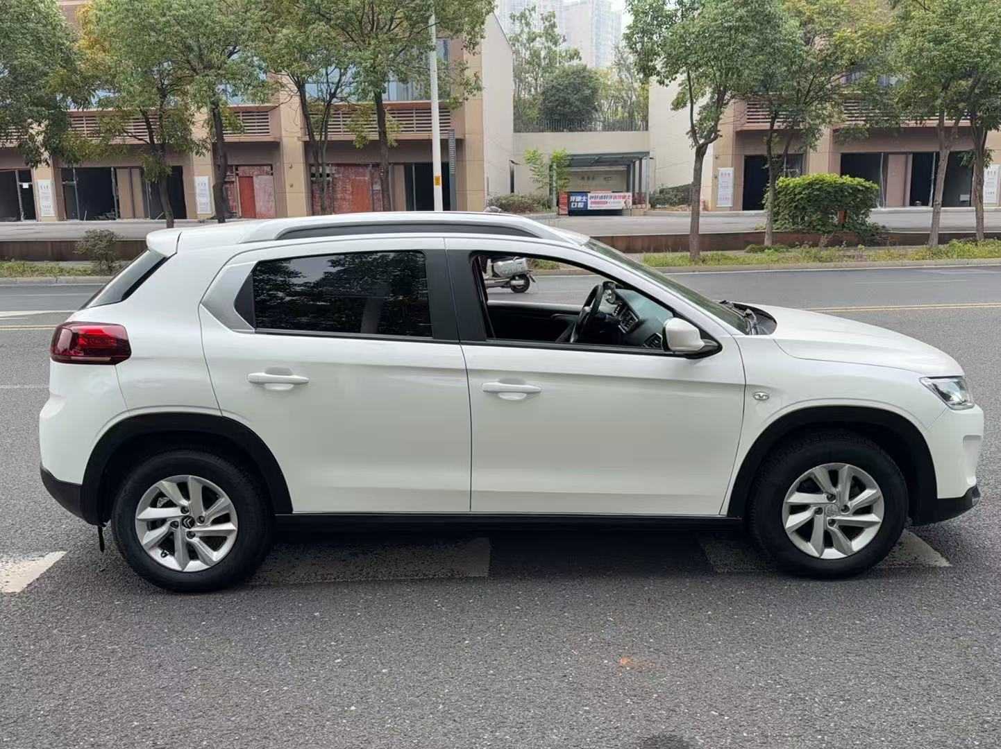 Citroen C3-XR 2017 car image #3