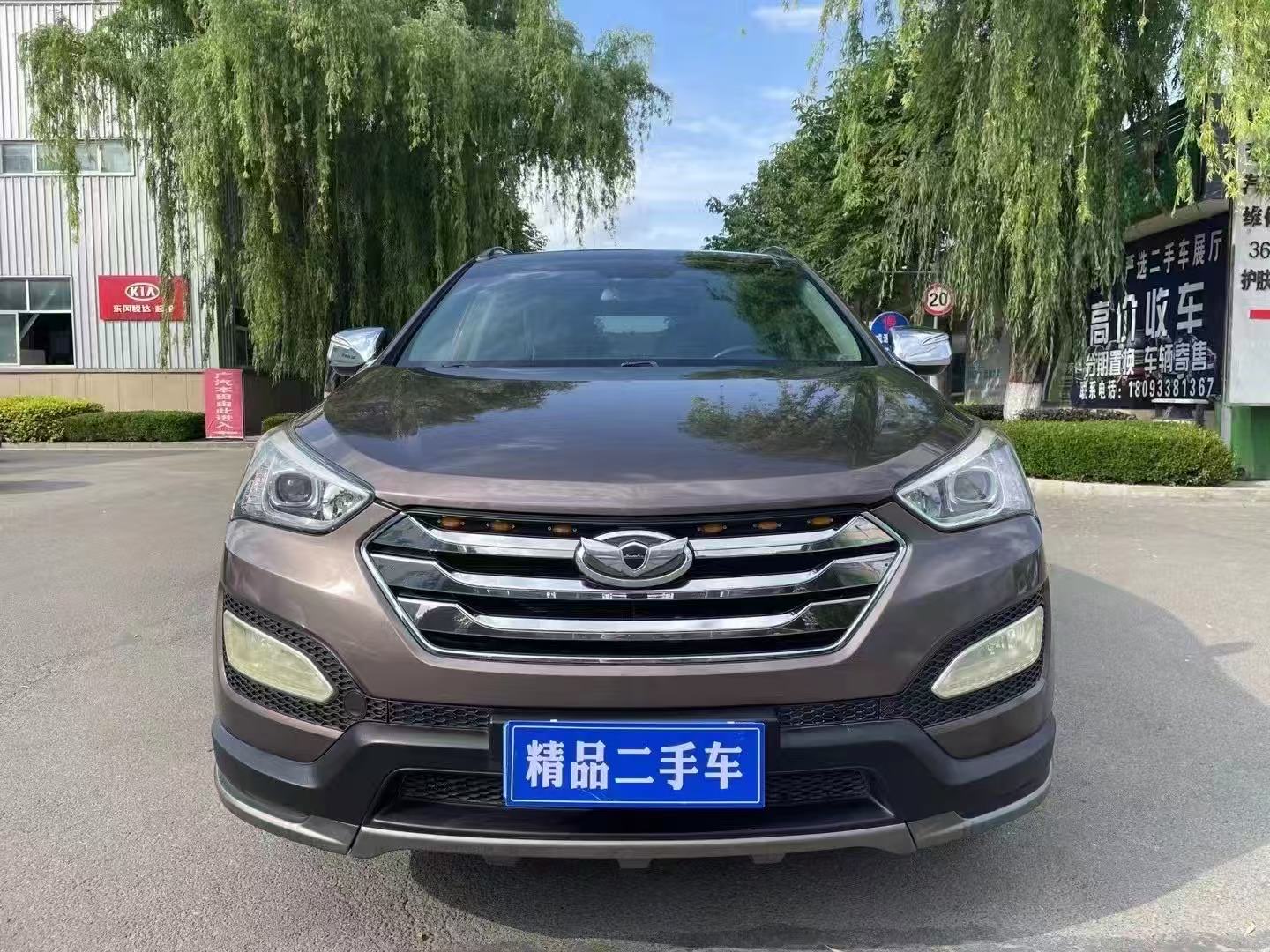 Hyundai Santa Fe (Imported) 2013 car image #3