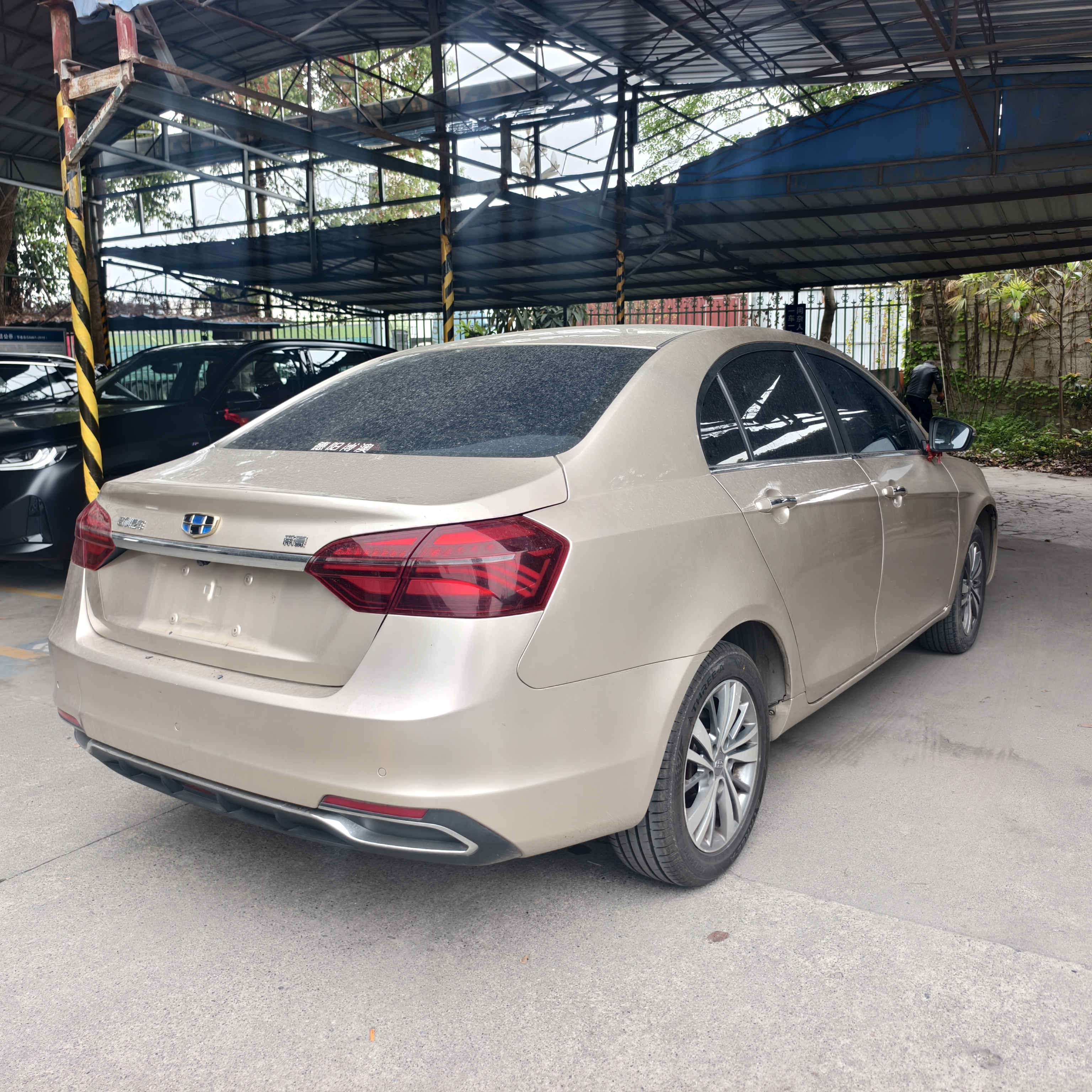 GEELY Emgrand 2018 car image #3