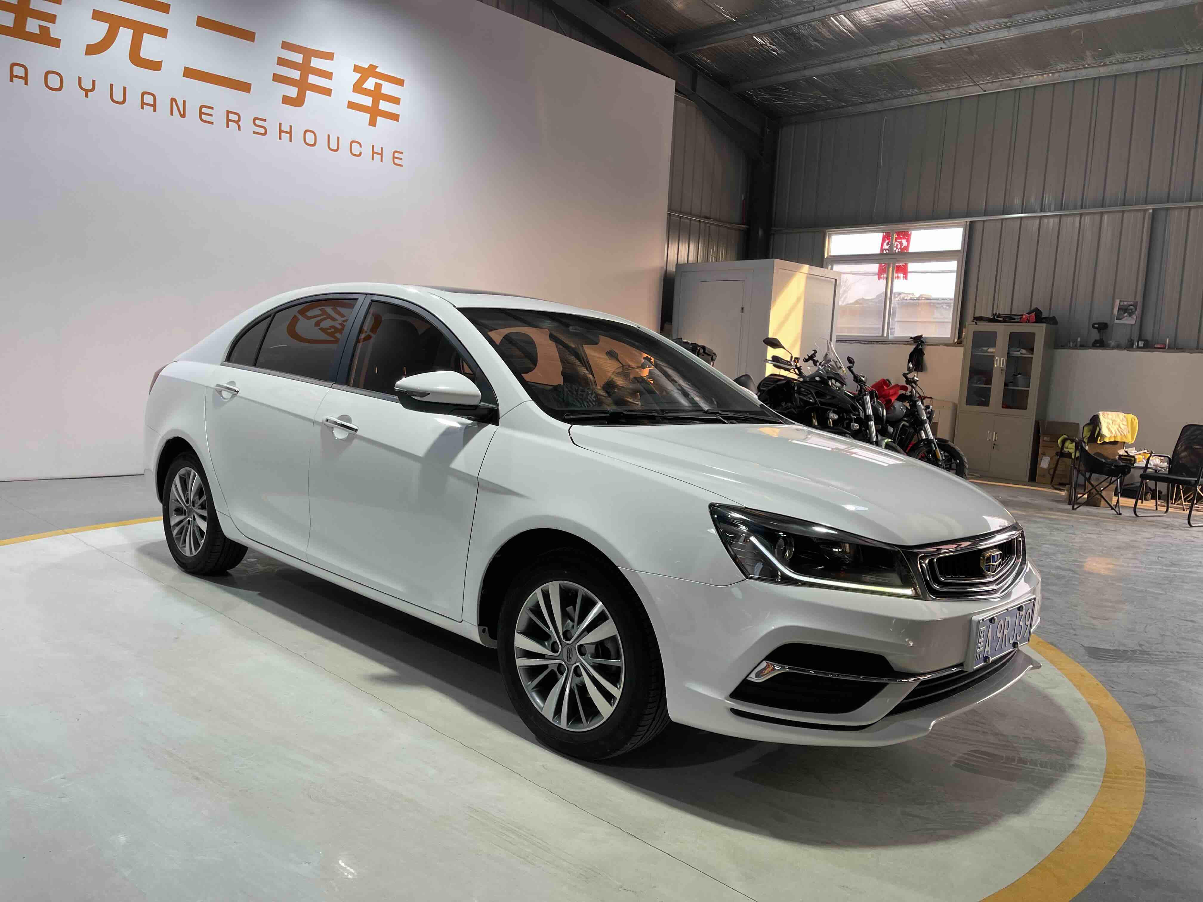 GEELY Emgrand 2018 car image #3