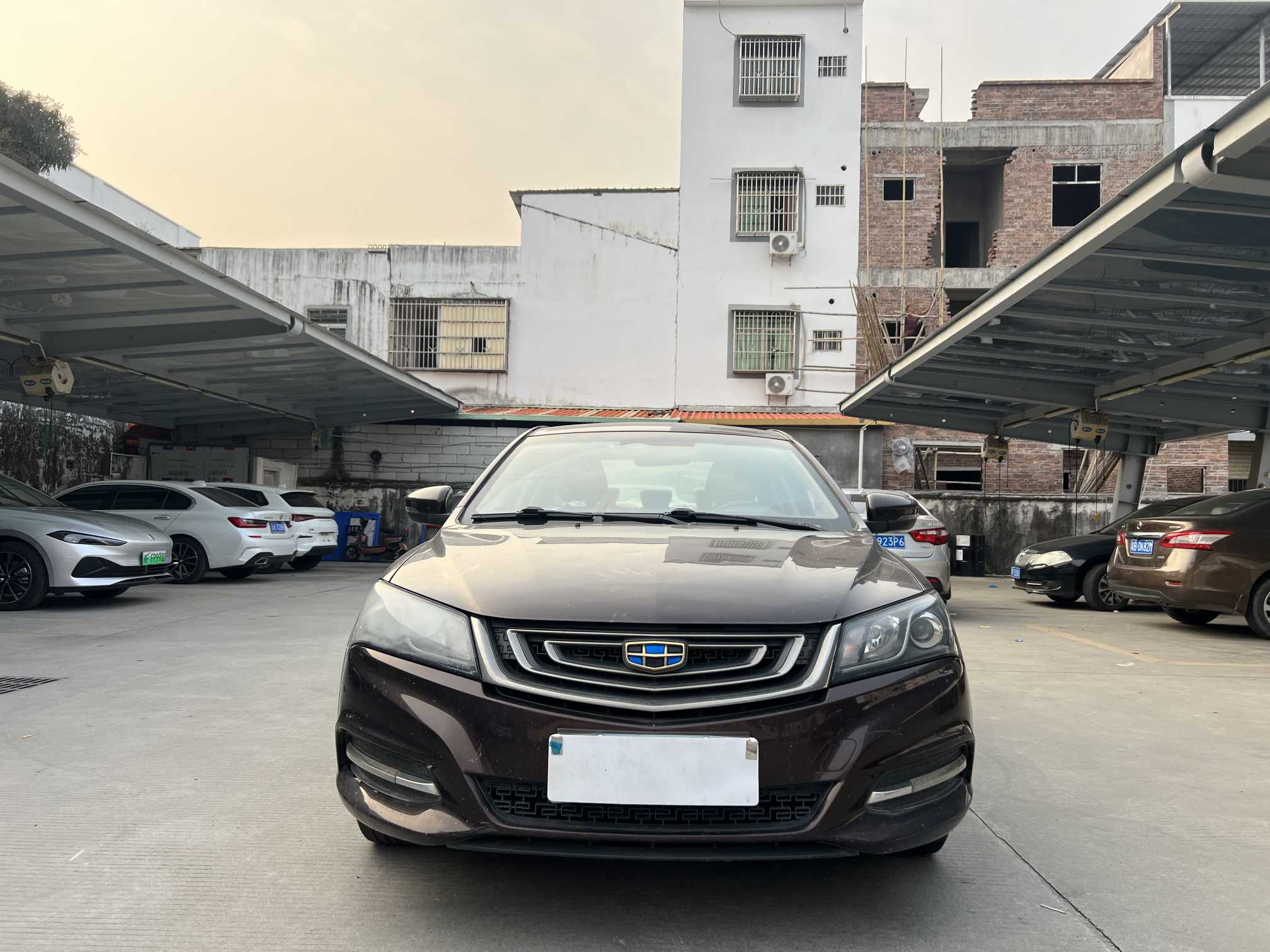 GEELY Emgrand 2017 car image #3