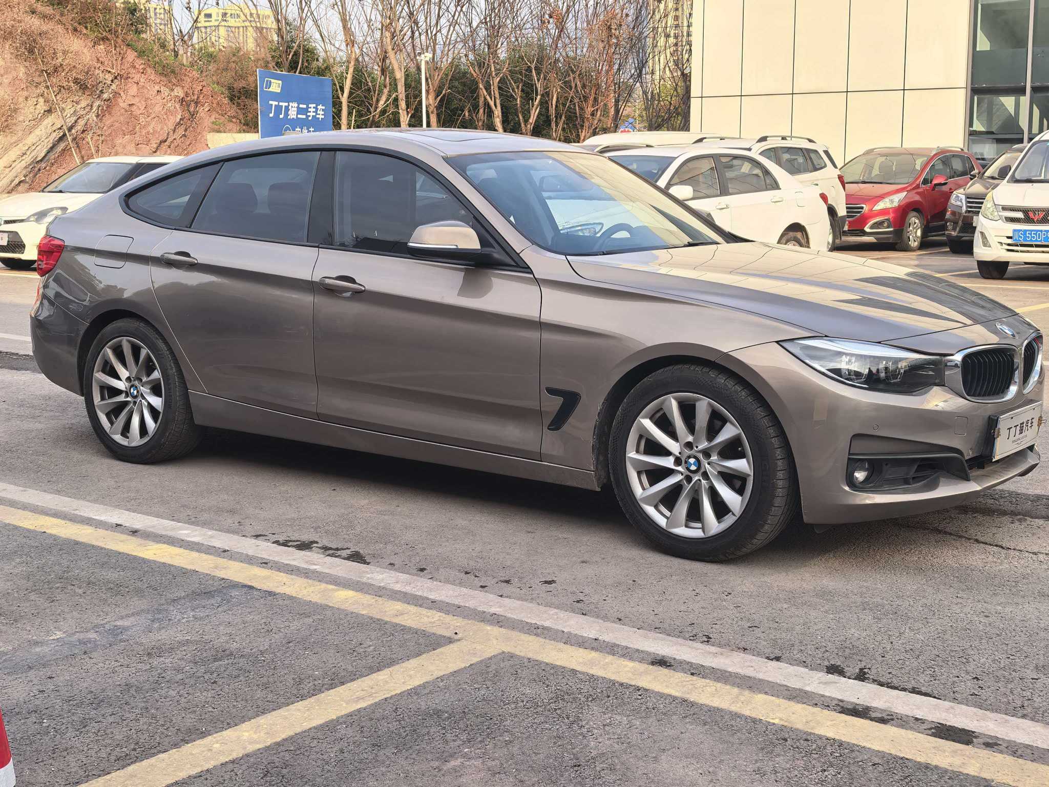 BMW 3 Series GT 2018 #3 BMW 3 Series GT 2018 imagem de carro #3