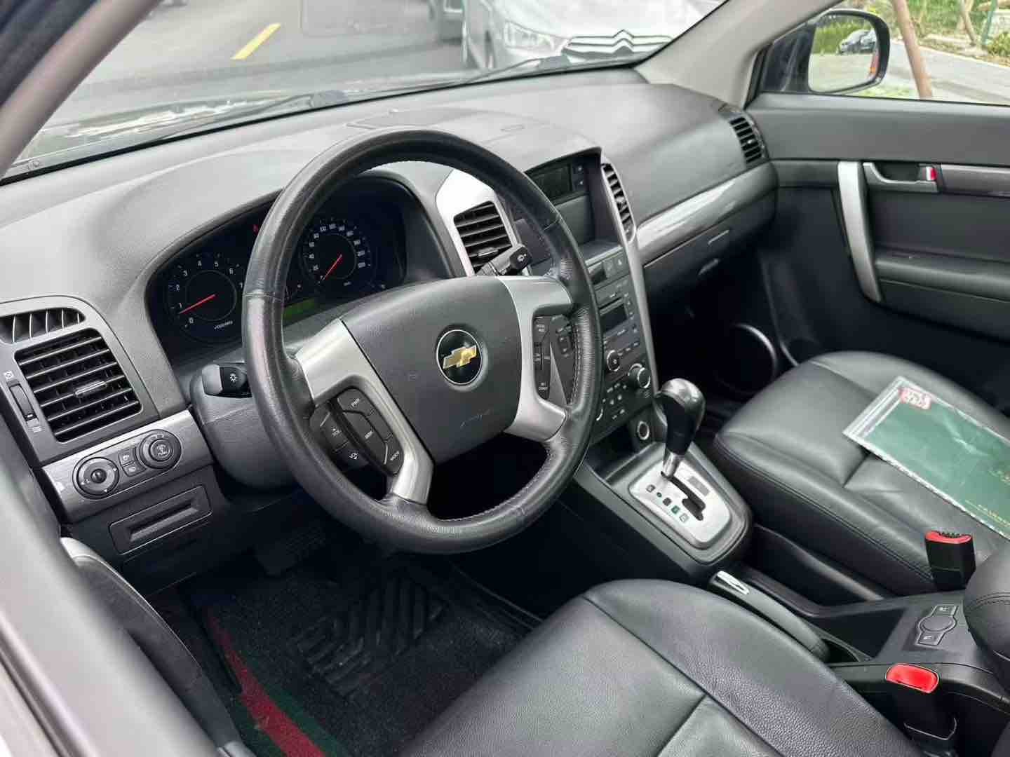 Chevrolet Captiva (Imported) 2010 immagine di auto #3