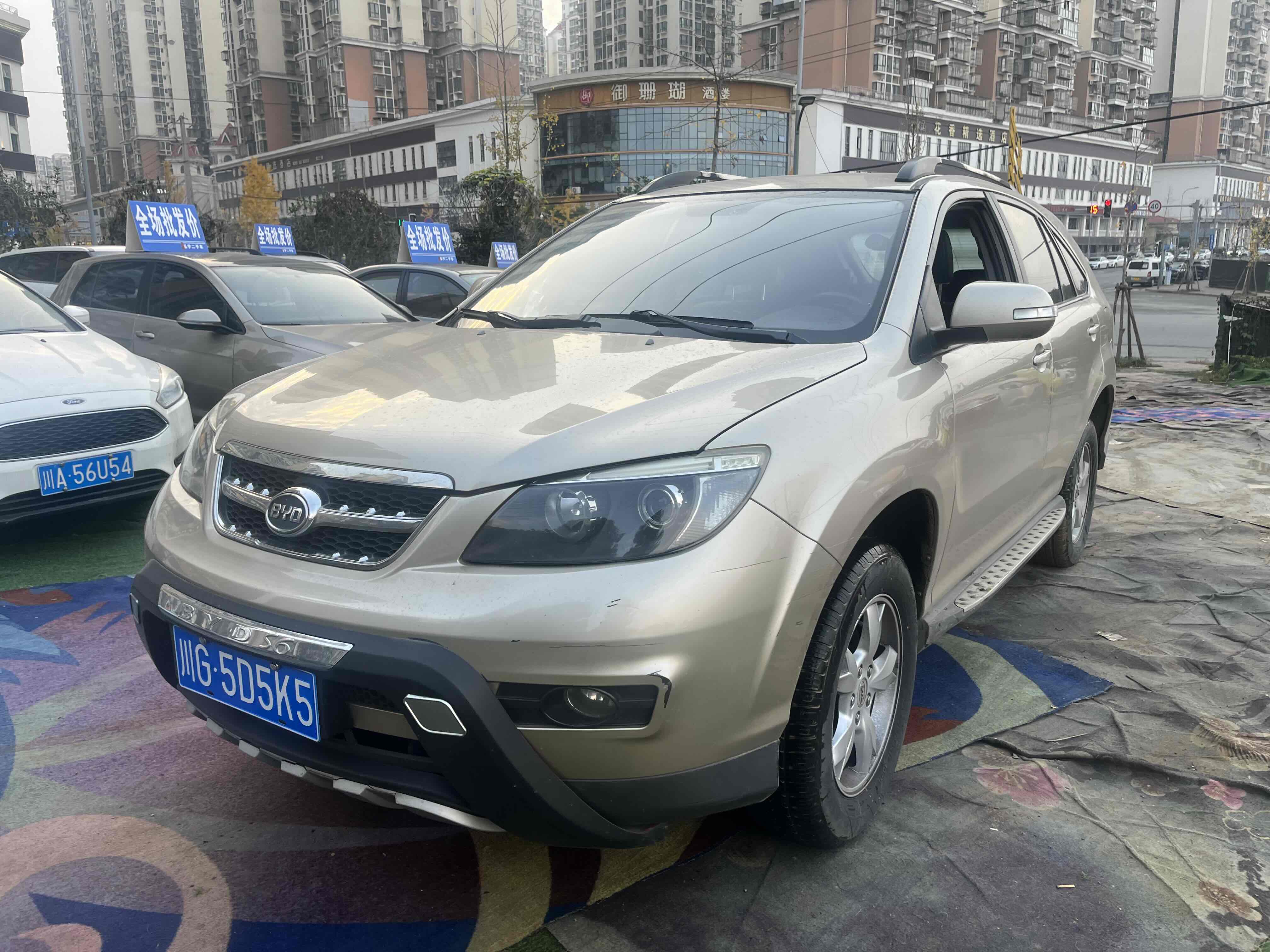 BYD M6 2014 car image #3