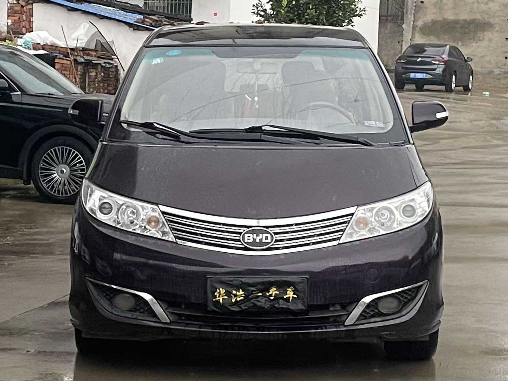 BYD M6 2015 car image #3